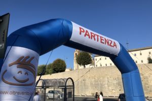 ARCO GONFIABILE CON SPONSOR